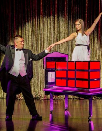 Mike Toy the Comedy Magician