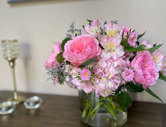 Nina’s Flowers & Gifts